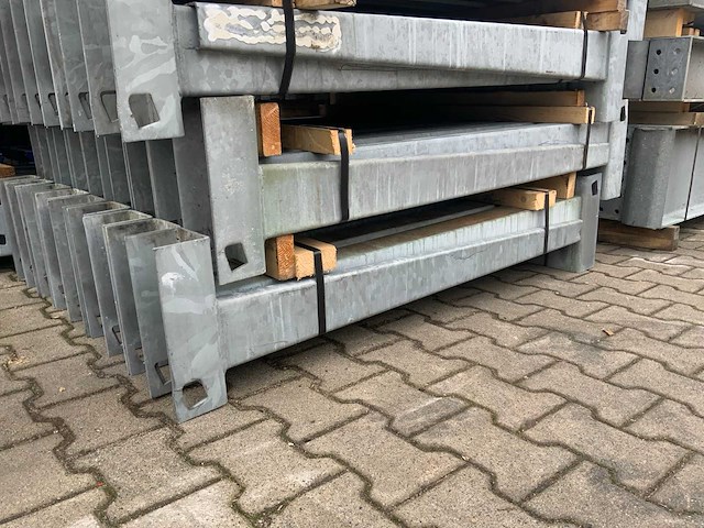 Draagarmstelling enkelzijdig 5 staanders - afbeelding 3 van  3