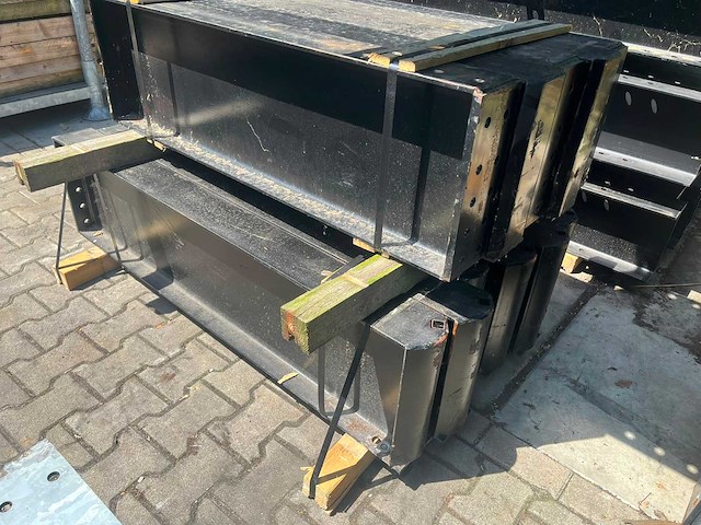 Draagarmstelling enkelzijdig 6x18 - afbeelding 8 van  10