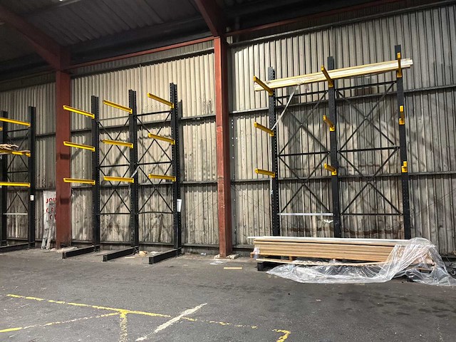 Draagarmstelling enkelzijdig 6x18 - afbeelding 1 van  11