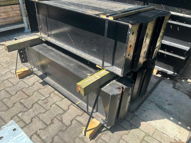 Draagarmstelling enkelzijdig 6x18 - afbeelding 8 van  10