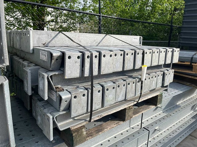 Draagarmstelling enkelzijdig 7x28 - afbeelding 10 van  10