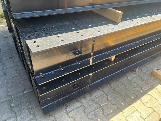 Draagarmstelling enkelzijdig 8x24 - afbeelding 13 van  19