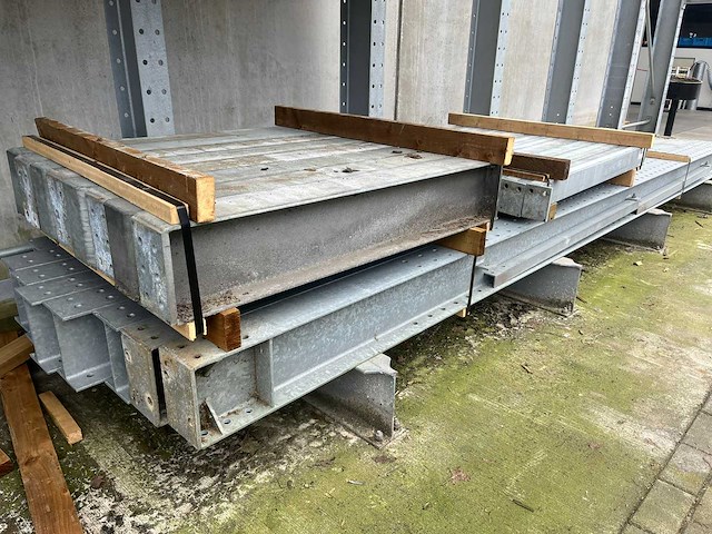 Draagarmstelling enkelzijdig 8x24 - afbeelding 8 van  9