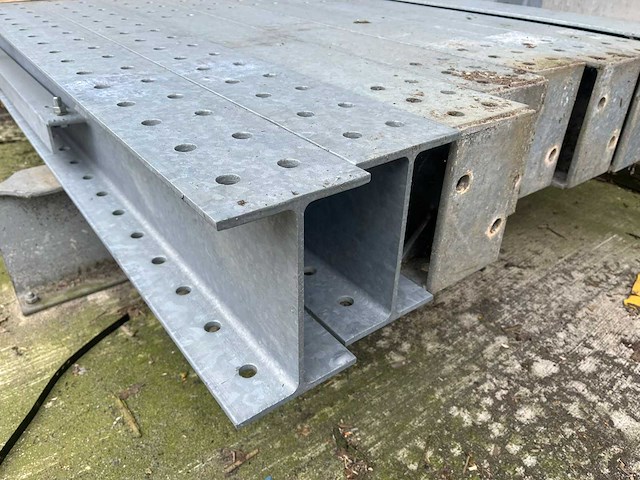 Draagarmstelling enkelzijdig 8x24 - afbeelding 8 van  10