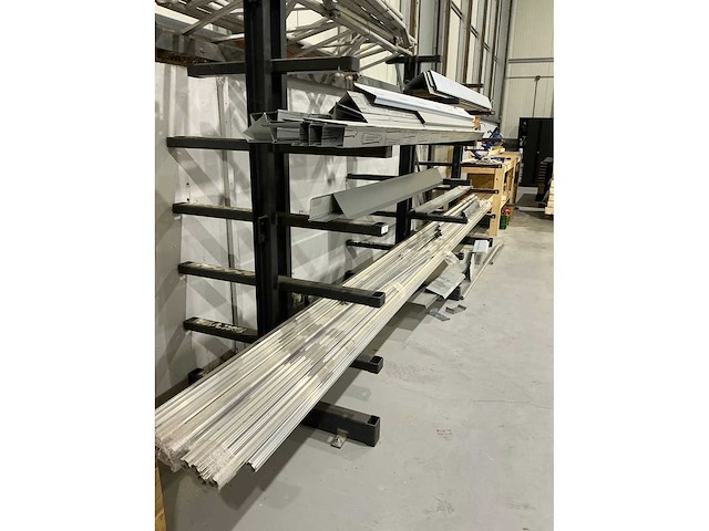 Draagarmstelling met aluminium - afbeelding 2 van  5