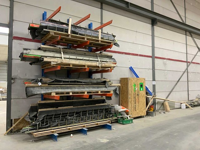 Draagarmstelling met bekistingmateriaal - afbeelding 1 van  5