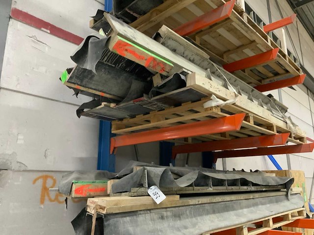 Draagarmstelling met bekistingmateriaal - afbeelding 3 van  5