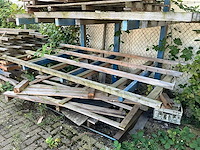 Draagarmstelling met inhoud - afbeelding 3 van  4