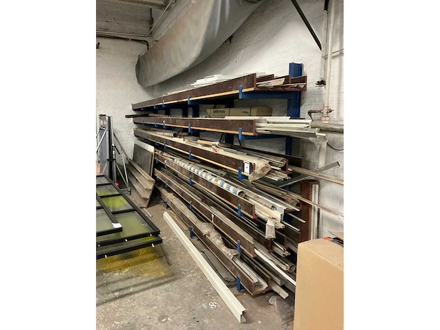 Draagarmstelling met tochtstrip en diverse kozijnonderdelen - afbeelding 3 van  10