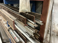 Draagarmstelling met tochtstrip en diverse kozijnonderdelen - afbeelding 8 van  10