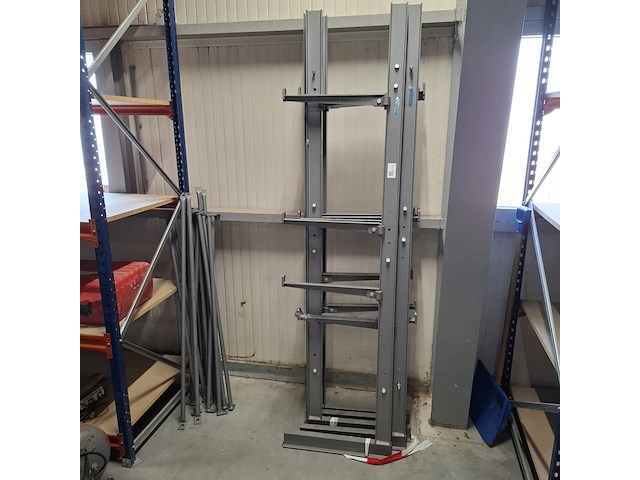 Draagarmstelling, overtoom - afbeelding 1 van  5