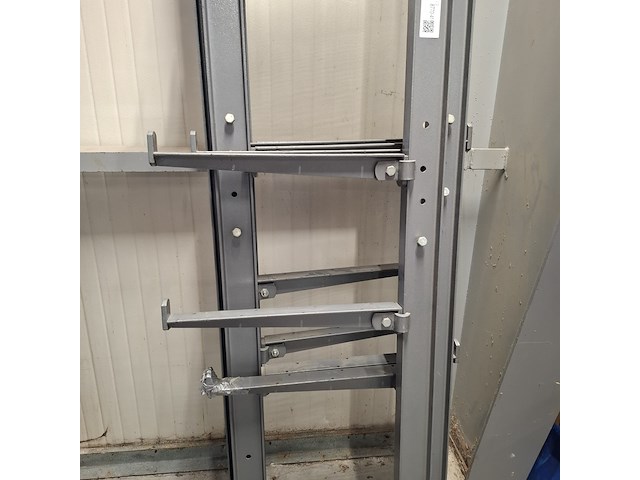 Draagarmstelling, overtoom - afbeelding 3 van  5