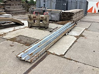 Draagarmstelling - afbeelding 2 van  8