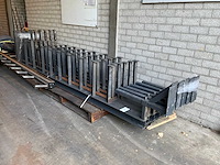 Draagarmstelling - afbeelding 1 van  8