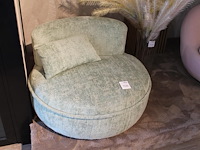 Draaibare design fauteuil goossens licht groen. diameter 95 cm. - afbeelding 1 van  3