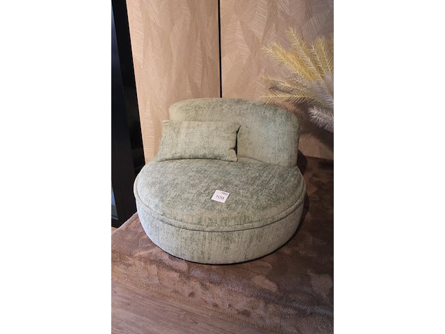 Draaibare design fauteuil goossens licht groen. diameter 95 cm. - afbeelding 2 van  3