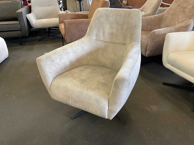 Draaibare fauteuil - afbeelding 1 van  5