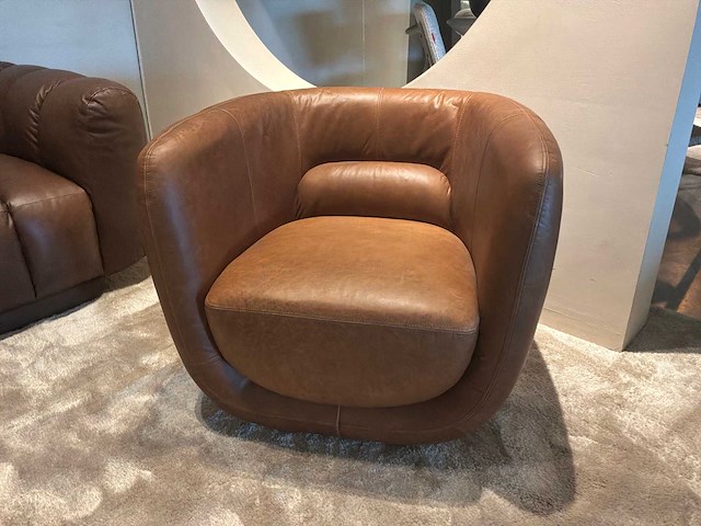 Draaibare leren fauteuil - afbeelding 6 van  9