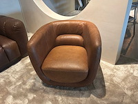 Draaibare leren fauteuil - afbeelding 7 van  9