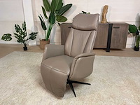 Draaibare leren relax fauteuil - afbeelding 3 van  7