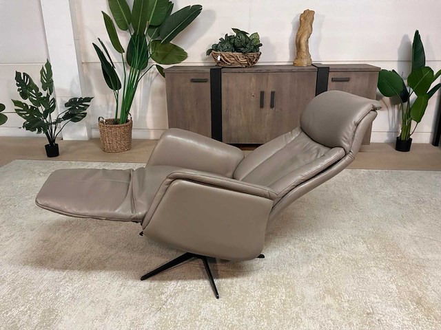 Draaibare leren relax fauteuil - afbeelding 7 van  7
