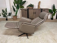 Draaibare leren relax fauteuil - afbeelding 7 van  7