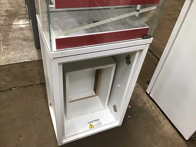Draaibare vitrine - afbeelding 3 van  3