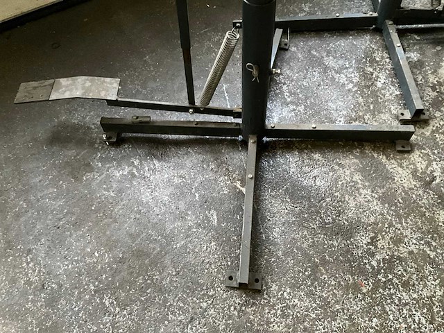 Draaibare werktafel - hoogte / lengte armen verstelbaar (2x) - afbeelding 5 van  5