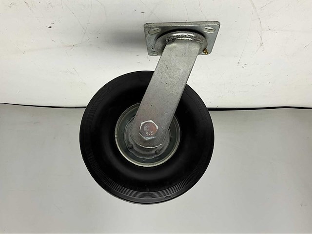 Draaibare wielen 8 x 2,50 mm (x8) - afbeelding 1 van  4