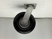 Draaibare wielen 8 x 2,50 mm (x8) - afbeelding 1 van  4