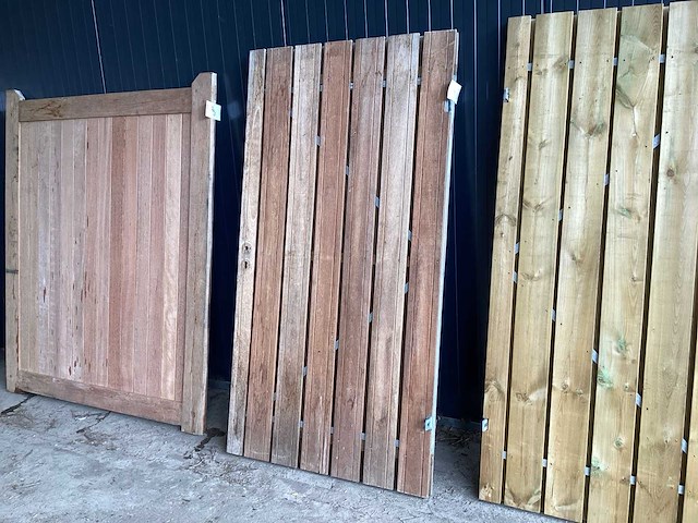Draaideur tuinpoort - afbeelding 1 van  4