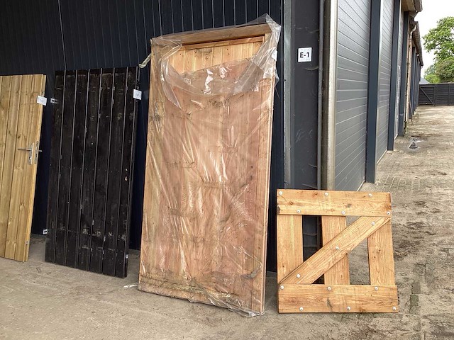 Draaideur tuinpoort - afbeelding 1 van  5
