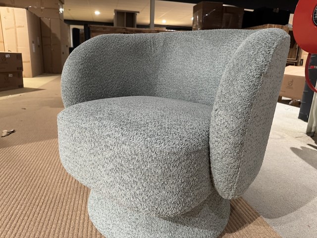 Draaifauteuil, home bound by ky, esmee, bouclégroen - afbeelding 5 van  6