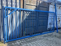 Draaihek, blauw