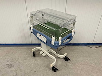 Dräger - babytherm 8000 wb - babywarmer - afbeelding 2 van  5