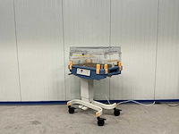 Dräger - babytherm 8000 wb - babywarmer - afbeelding 1 van  5