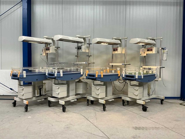 Dräger - babytherm 8010 - various medical equipment (4x) - afbeelding 1 van  5