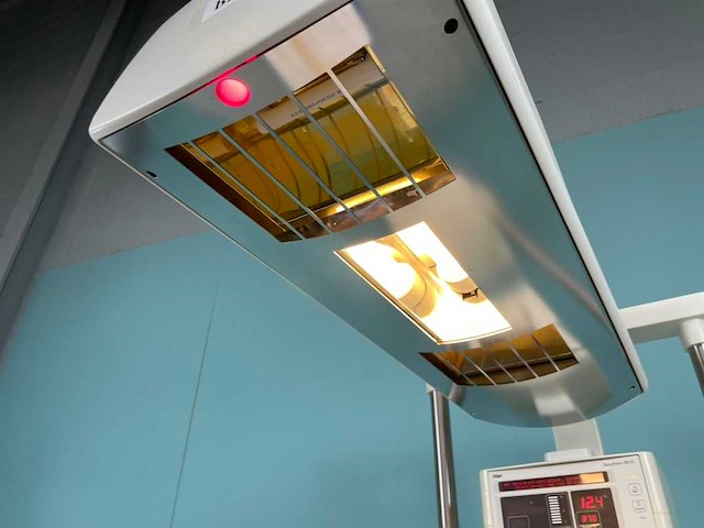 Dräger - babytherm 8010 - warmingssysteem voor baby's - afbeelding 8 van  9