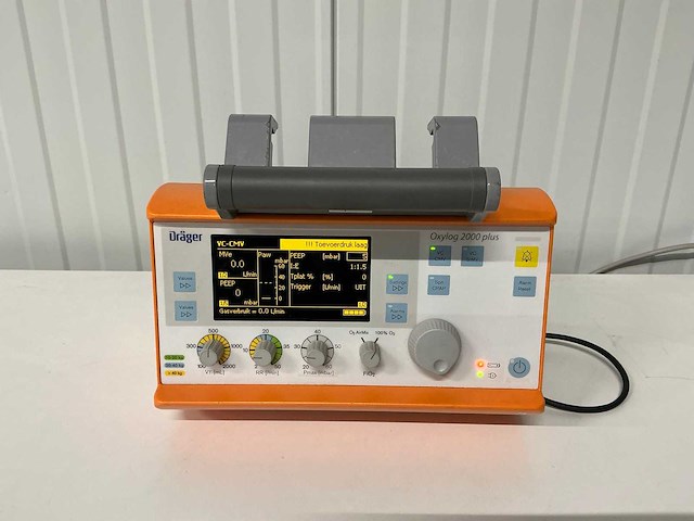 Dräger - oxylog 2000 plus - beademingsapparatuur - afbeelding 1 van  4