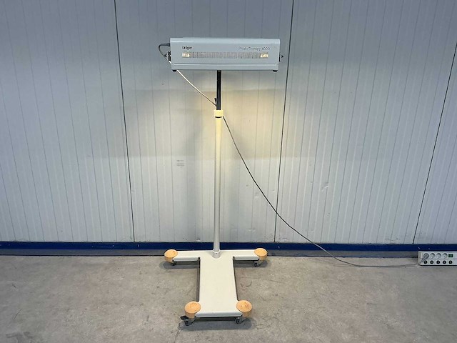 Dräger - photo-therapy 4000 - fototherapielamp - afbeelding 3 van  5