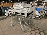 Dräger globe-trotter gt5400 neonataal transport systeem - afbeelding 10 van  12