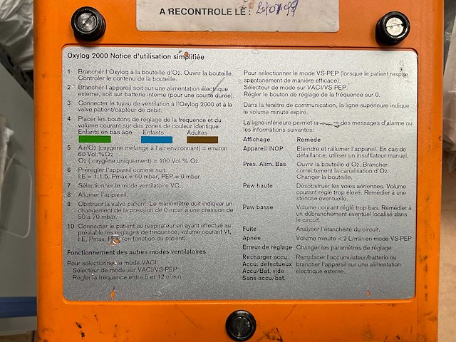 Dräger oxylog 2000 beademings apparat - afbeelding 8 van  11