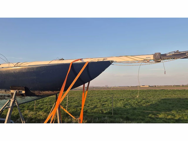 Dragon - classic sailing boat - afbeelding 6 van  11