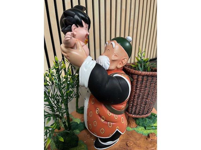 Dragon ball diorama – son gohan & grandpa gohan beeld - afbeelding 2 van  8