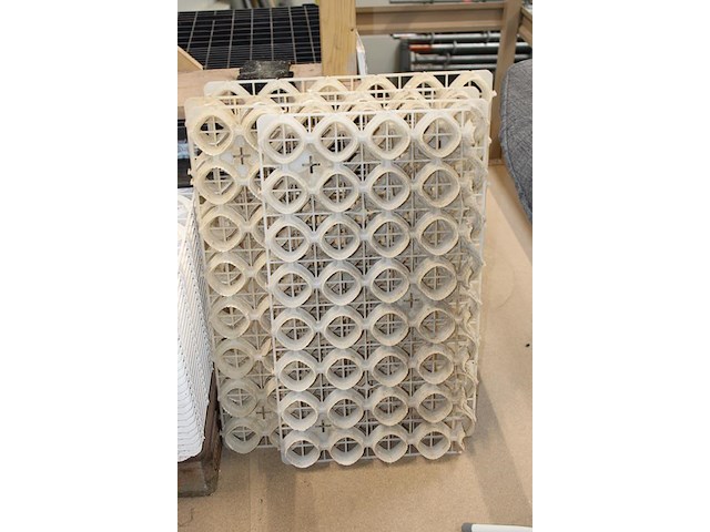 Drainage-/noppenplaat van kunststof, 21 stuks op pallet. afmeting 120 x 80 cm. - afbeelding 3 van  3