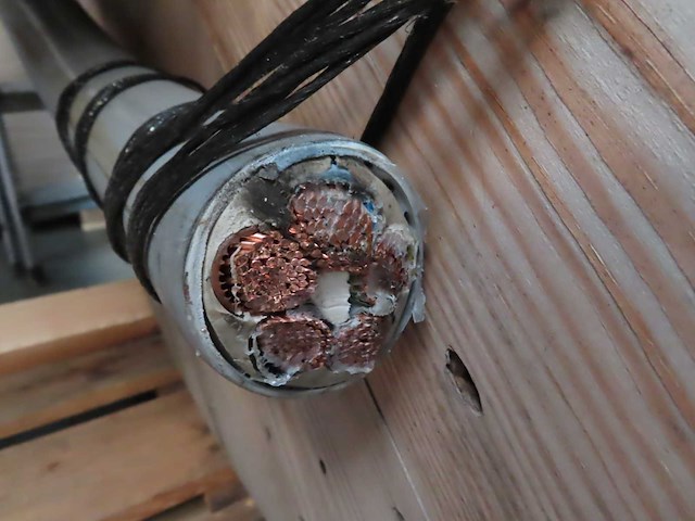 Draka - hultflex 5g185mm2 - voedingskabel 50 meter - afbeelding 4 van  5