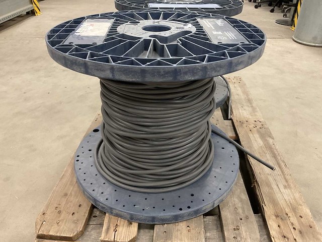 Draka vult dca-s2 4g2.5mm2 haspel installatiekabel - afbeelding 1 van  1