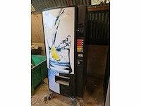Drankenautomaat en snackautomaat - afbeelding 1 van  4