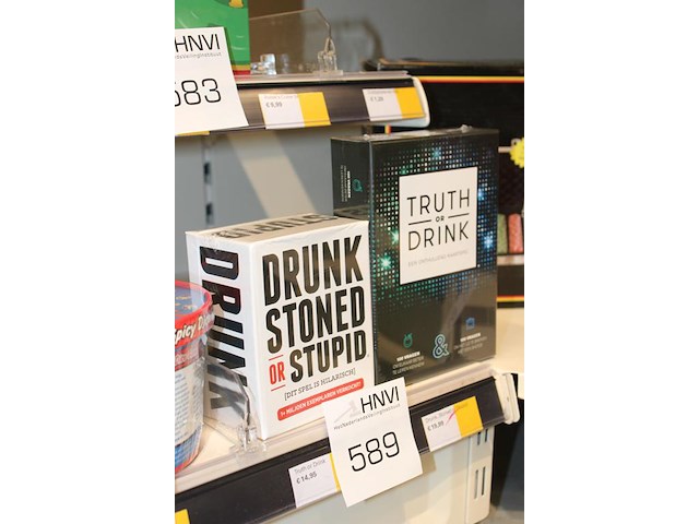 Drankspellen drunk stoned or stupid en truth or drink, leeftijd 18+. - afbeelding 2 van  2