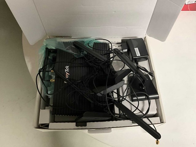 Draytek vigor2927 router (13x) - afbeelding 4 van  7